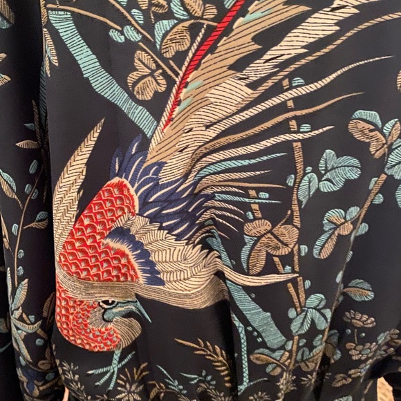 Beautiful Kimono Embroidered Blue  Small - Picture 5 of 16